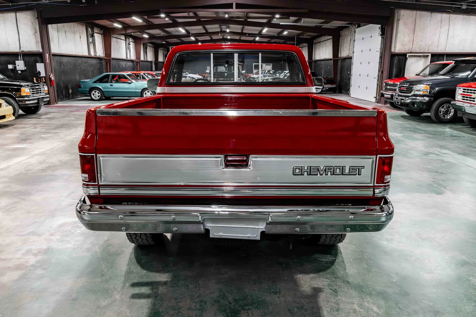 1986-Chevrolet-K10-Apple Red-111834-36.jpg
